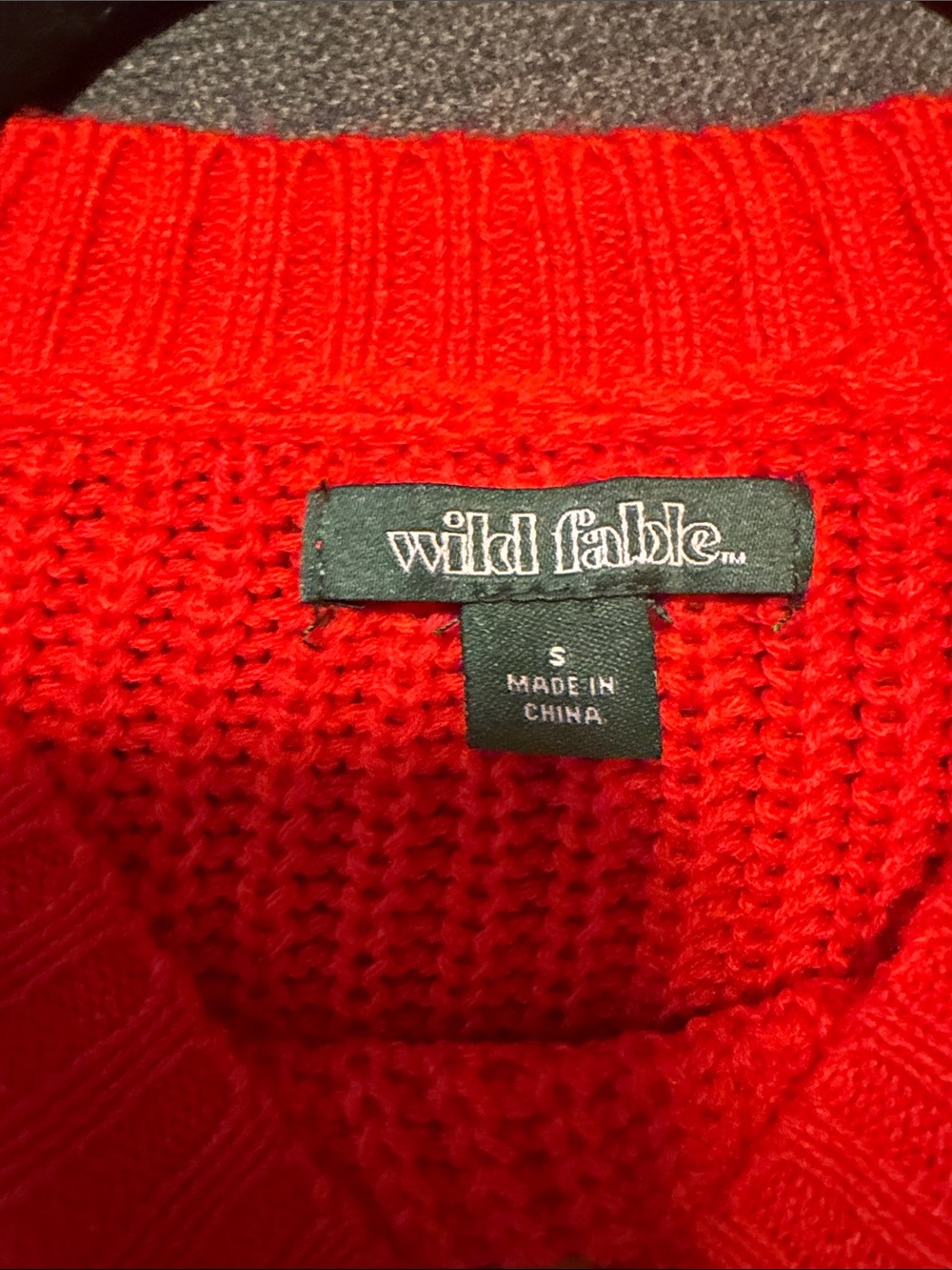Red Cropped Rib-Knit Women's Sweater - Picture 2 of 4